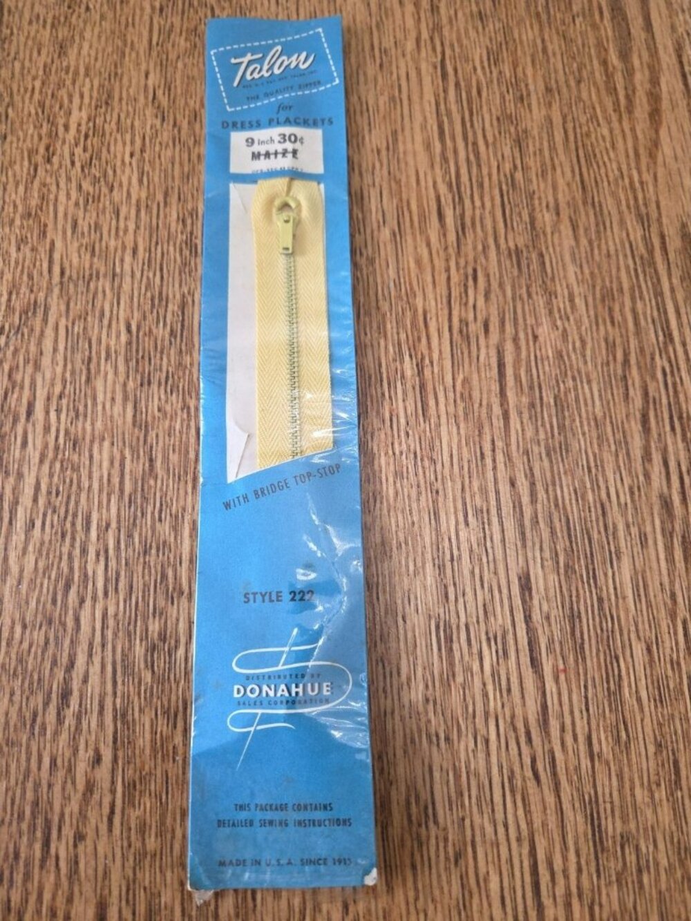 NEW Vintage Talon 9" Light Yellow Maize Zipper For Dress Plackets 1947